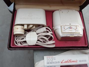 Vintage Remington Lektronic Scheerapparaat  beschikbaar voor biedingen