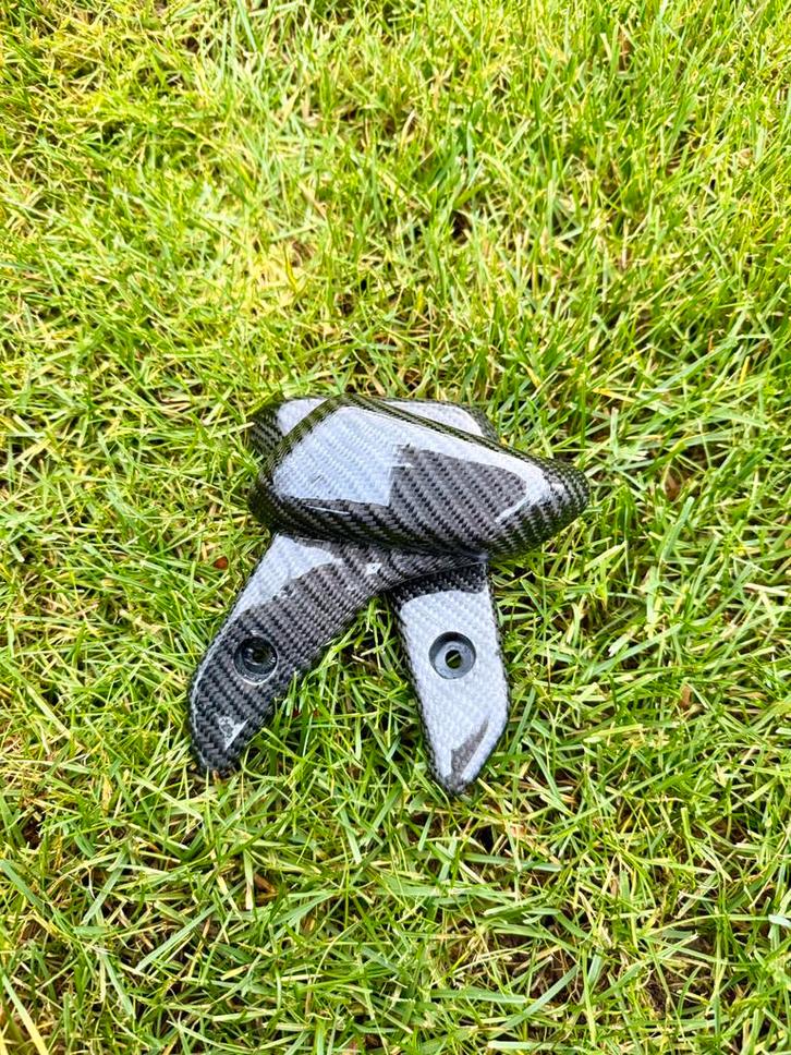 Geweven carbon voetsteuntjes vespa, Motoren, Tuning en Styling, Ophalen of Verzenden