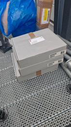 VELUX KMK 100 EU – nieuw in doos (drie stuks), Doe-het-zelf en Verbouw, Glas en Ramen, Ophalen of Verzenden, Nieuw, Minder dan 80 cm