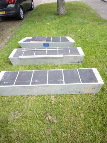 bootonderdelen   Linder banken   banken voor aluminium boot beschikbaar voor biedingen