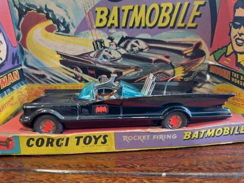 corgi 267 batmobiel 1967 origineel+ extra model (onderdelen), Hobby en Vrije tijd, Modelauto's | 1:43, Zo goed als nieuw, Auto