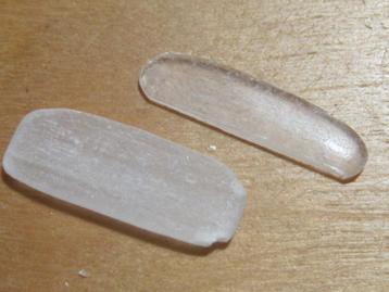 ede. 2 aparte edelsteen WITTE SELENIET (5) beschikbaar voor biedingen