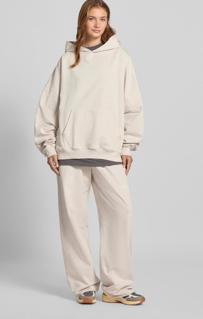 Prachtig zand kiezel kleur 2 delig xl- xxl jogging hoody, Kleding | Dames, Huispakken, Nieuw, Maat 46/48 (XL) of groter, Beige