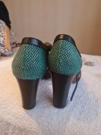 Chie mihara maat 36, Kleding | Dames, Ophalen of Verzenden, Zo goed als nieuw, Groen, Sneakers of Gympen