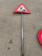 2x verkeersbord 'wegwerkzaamheden', Ophalen