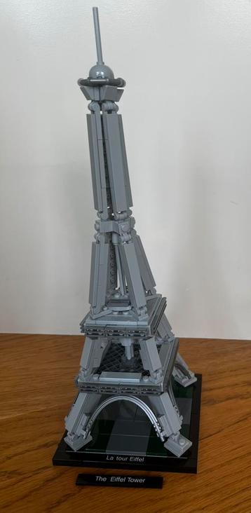 Lego 21019 The Eiffel Tower / La Tour Eiffel beschikbaar voor biedingen