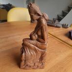 Bali Indonesië: Houten Beeld Moeder Zoogt Kind, Verzenden