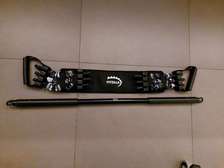 Weerstandsband fitness, Sport en Fitness, Fitnessmaterialen, Gebruikt, Armen, Borst, Rug, Ophalen