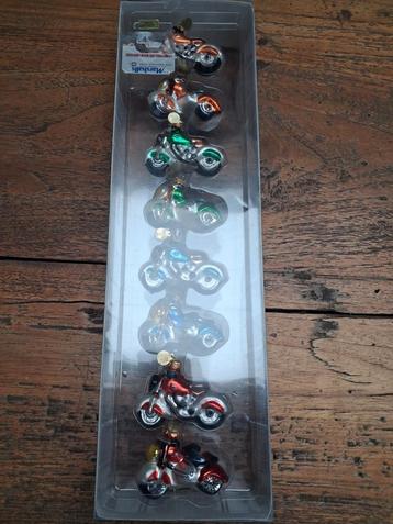 8 glazen kerstballen model motor en motor met zijspan beschikbaar voor biedingen