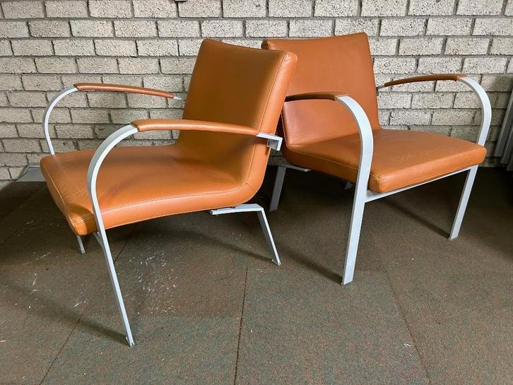 2x Leolux Sentia 987 fauteuils, Huis en Inrichting, Fauteuils, Zo goed als nieuw, Leer, Metaal, 50 tot 75 cm, 75 tot 100 cm, Ophalen