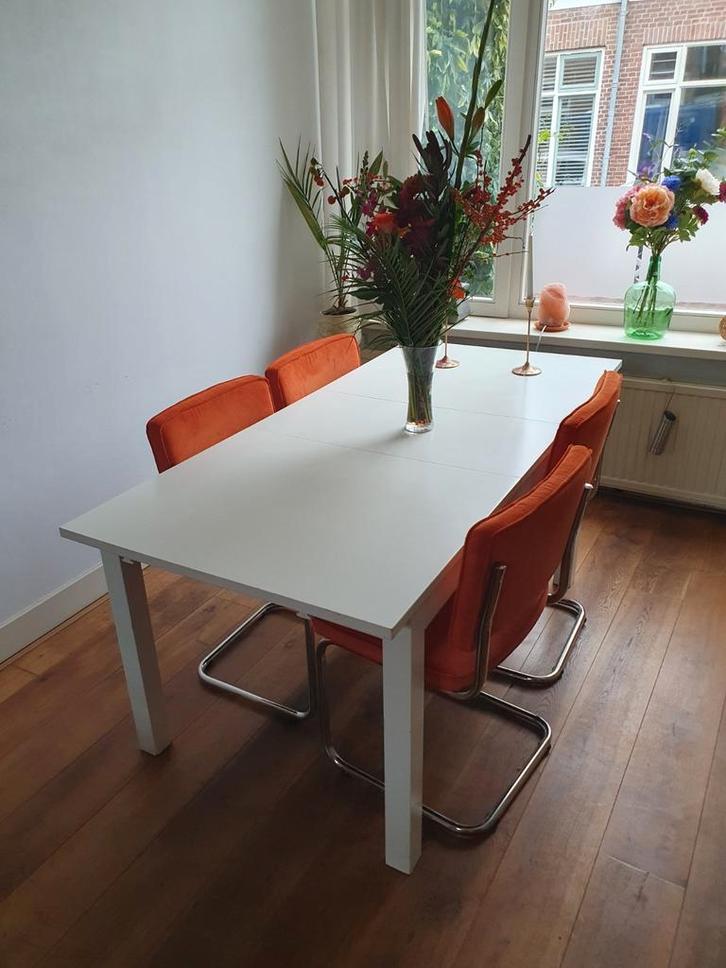 Witte Bjursta houten uitschuifbare eettafel Ikea 180-220m, Huis en Inrichting, Tafels | Eettafels, Gebruikt, 50 tot 100 cm, 150 tot 200 cm