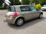 Renault MEGANE 1.6i 16V Navigatie Airco ECC Trekhaak, Voorwielaandrijving, 4 cilinders, Beige, Bedrijf