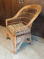 Rieten rotan stoel met kussen, Huis en Inrichting, Ophalen, Gebruikt, Bruin, Eén