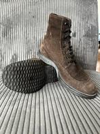 Hogan ‘ankle boots’. 41,5, Donker bruin suede, Kleding | Heren, Schoenen, Ophalen of Verzenden, Zo goed als nieuw, Boots