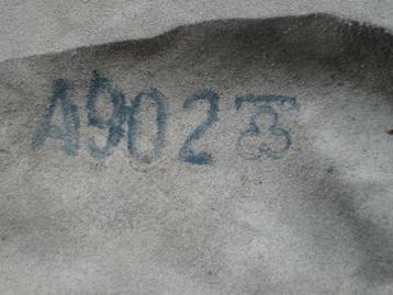 Complete huid +/-5m2 CONNOLLY LEDER A902 [Volvo] beschikbaar voor biedingen