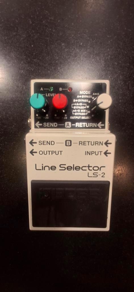 Boss LS-2 Line Selector / Mixer Pedal, Muziek en Instrumenten, Effecten, Zo goed als nieuw, Volume, Overige typen, Compressor