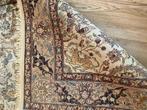 Fraaie pers Iran met dierfiguren, Antiek en Kunst, Ophalen of Verzenden