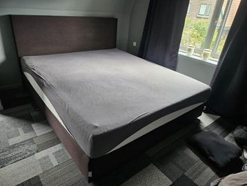 Dutch Sleep Boxspring met Topper beschikbaar voor biedingen