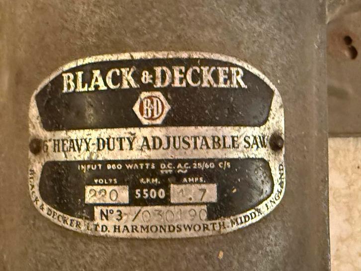 Vintage Black & Decker Houtzaagmachine - Uniek!, Doe-het-zelf en Verbouw, Gereedschap | Zaagmachines, Gebruikt, Cirkelzaag, 600 tot 1200 watt