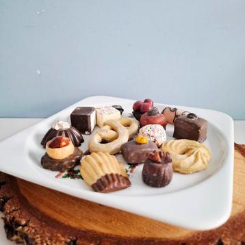 15 decoratieve sier bonbons en koekjes beschikbaar voor biedingen