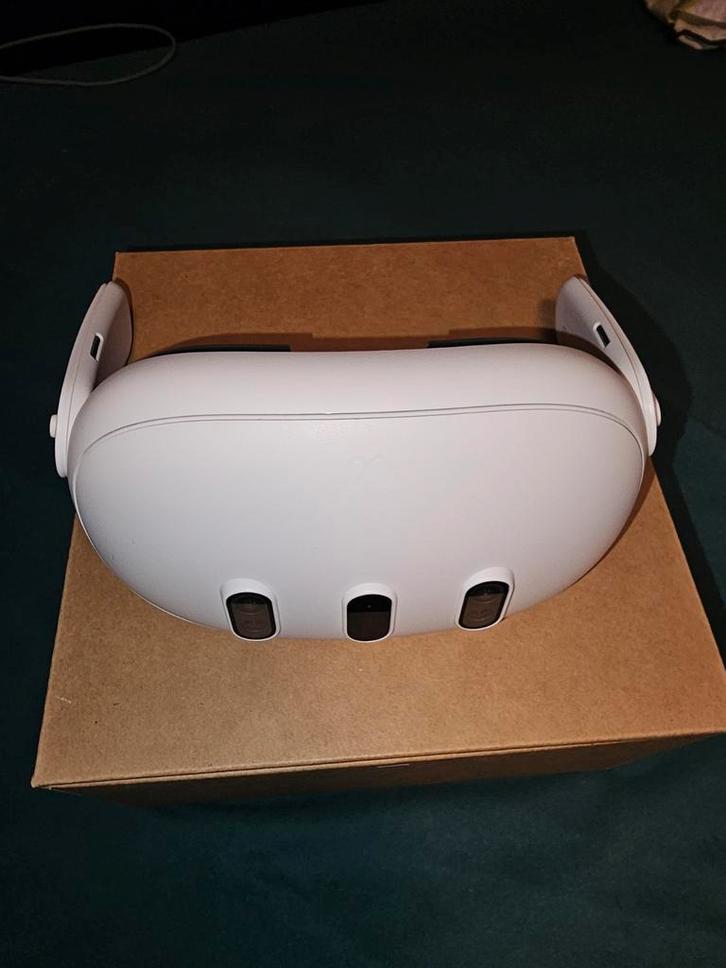 Meta Quest 3 512GB + Link Cable 5m + Gunstock, Spelcomputers en Games, Virtual Reality, Zo goed als nieuw, Pc, VR-bril, Ophalen