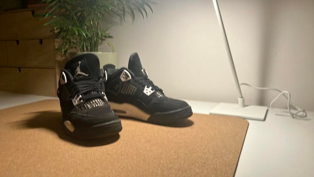 Nike air jordan 4 thunder white, maat 36,5, Sport en Fitness, Snowboarden, Ophalen, Zo goed als nieuw, Schoenen