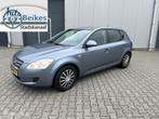 Kia cee'd 1.4 X-tra, Stof, Gebruikt, Zwart, 4 cilinders