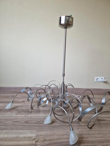 Moderne plafondlamp met 6 lampen – spiraal design. beschikbaar voor biedingen