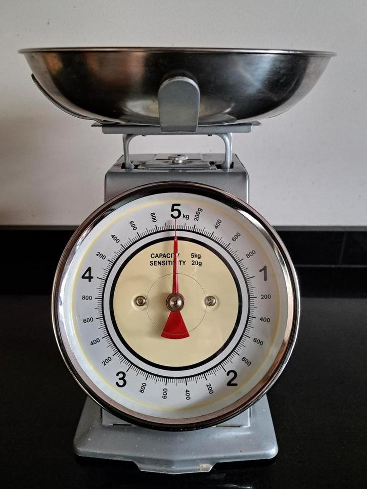 Analoge Keukenweegschaal - 5kg Capaciteit, Witgoed en Apparatuur, Weegschalen, Gebruikt, Analoog, Keukenweegschaal, 1 tot 500 gram
