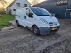 Nissan Primastar 2.0 dCi L2H2 Visia Airco 6Bak Lang Wit 2010, Auto's, Bestelauto's, Voorwielaandrijving, 4 cilinders, 1723 kg