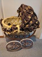 antieke vintage poppenwieg/schommelwieg in goede staat., Ophalen