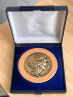 Bronzen penning Beatrix, Postzegels en Munten, Penningen en Medailles, Ophalen of Verzenden, Brons, Nederland