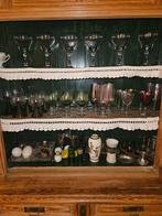 Vintage Glazen en Decoratie in Houten Kast, Ophalen