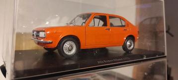 Alfa Romeo Alfasud oranje 1972 1:24 in vitrinedoosje  beschikbaar voor biedingen