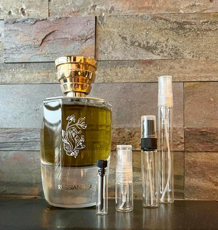 Masque Milano Russian Tea sample, Sieraden, Tassen en Uiterlijk, Uiterlijk | Parfum, Zo goed als nieuw, Ophalen of Verzenden