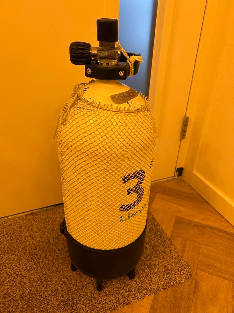 Duikfles 12 liter, 200 bar - Niet gekeurd, Watersport en Boten, Duiken, Gebruikt, Duikfles, Ophalen of Verzenden