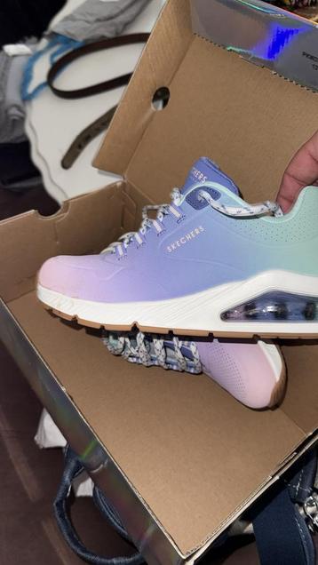 Nieuwe Skechers Maat 37 beschikbaar voor biedingen