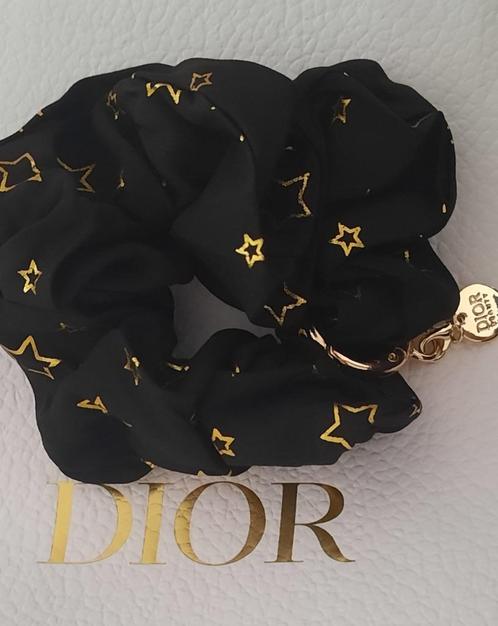 Nieuw Prachtige Scrunchies Dior, Sieraden, Tassen en Uiterlijk, Uiterlijk | Haarverzorging, Nieuw, Ophalen of Verzenden