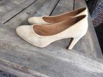 Pumps van Vero Cuoio - mt 38 - beige - suède, Gedragen, Beige, Vero Cuoio, Ophalen of Verzenden