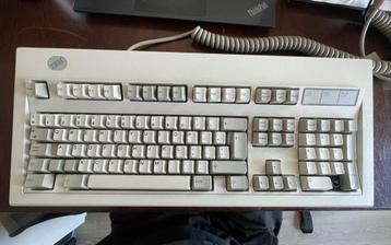 IBM Model M toetsenbord met PS/2 naar USB-adapter beschikbaar voor biedingen