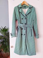 King Louie Trenchcoat Maat L - Groen, Kleding | Dames, Maat 42/44 (L), Ophalen of Verzenden, King Louie, Gedragen