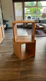 Houten kubus 2x. Als bijzet tafel. Salon tafel. Opbergmeubel, Huis en Inrichting, Tafels | Bijzettafels, Ophalen, Zo goed als nieuw