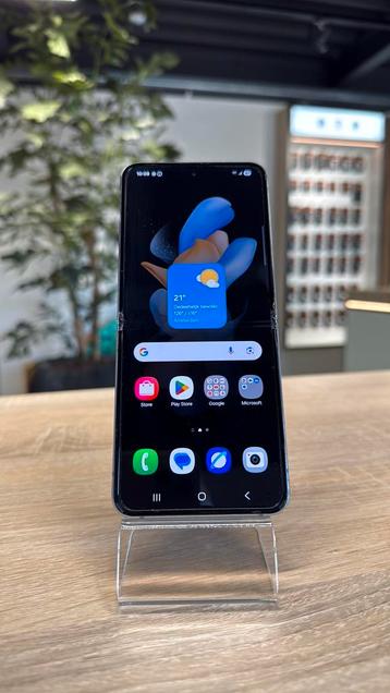 Samsung Galaxy Z Flip 4 128GB ZGAN incl. 2 jaar garantie  beschikbaar voor biedingen