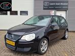 Volkswagen Polo 3-deurs 1.4-16v Turijn Airco EL.ramen CDVab., Voorwielaandrijving, Metallic lak, Zwart, Origineel Nederlands