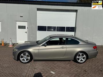 BMW 3-serie Coupé 325i Executive beschikbaar voor biedingen