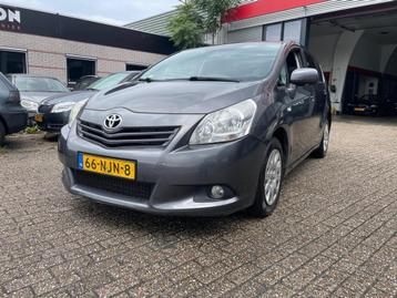 Toyota Verso 2.0 D-4D Aspiration 7p. Leer navi beschikbaar voor biedingen