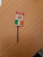 VIVO speldje Ierland, Ophalen of Verzenden, Zo goed als nieuw, Stad of Land, Speldje of Pin
