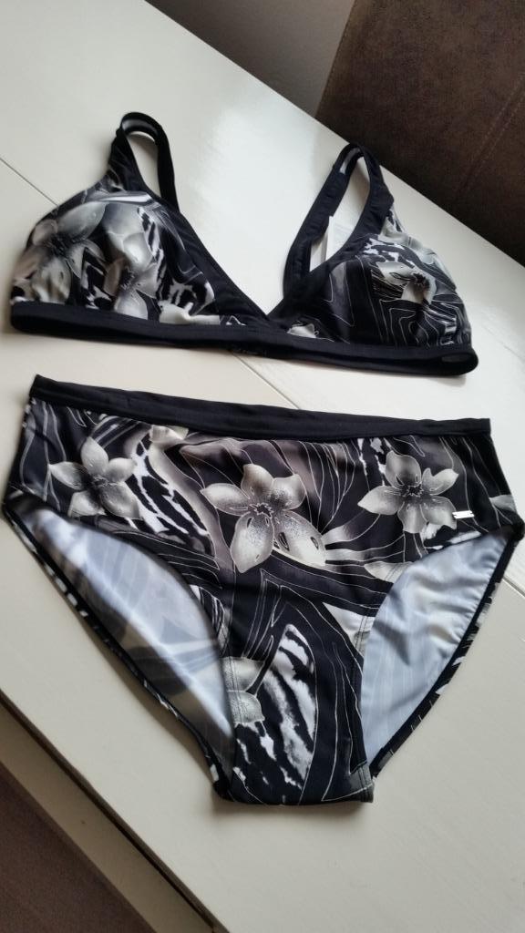 Nieuw, bikini, zwart-wit-grijs, maat 48, cup D, Kleding | Dames, Badmode en Zwemkleding, Nieuw, Badpak, Zwart, Verzenden