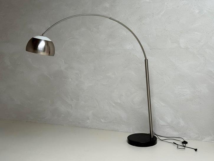 Moderne Staande Booglamp met Marmeren Voet, Huis en Inrichting, Lampen | Vloerlampen, Zo goed als nieuw, 150 tot 200 cm, Glas