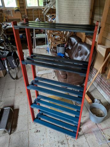 Stellingkast